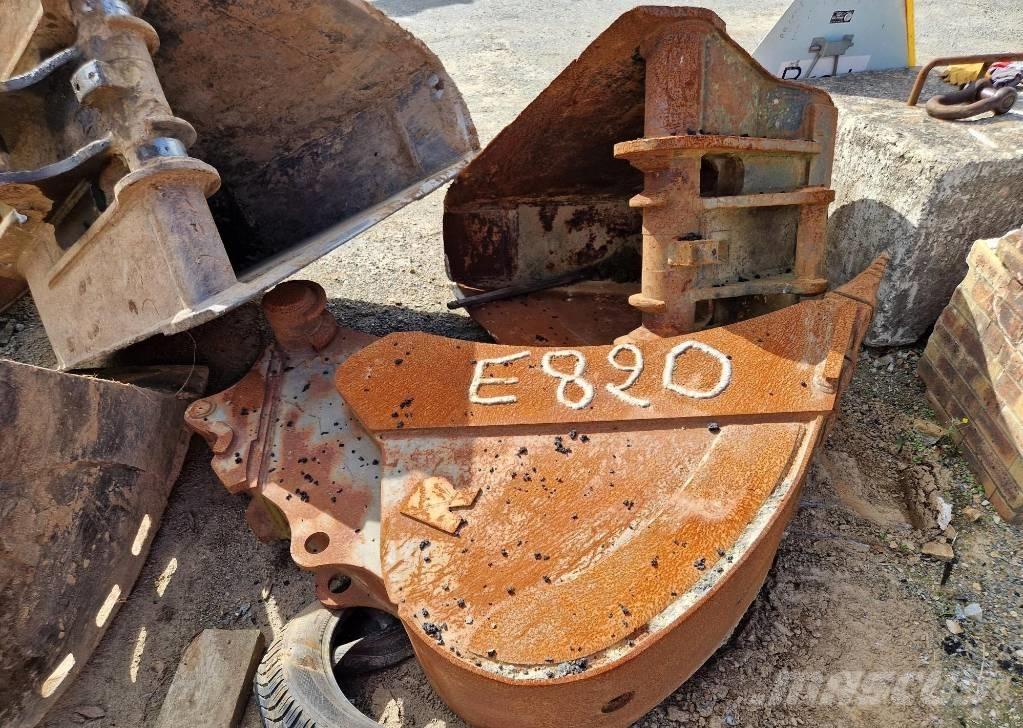 JCB JS 145 W Kolesové rýpadlá