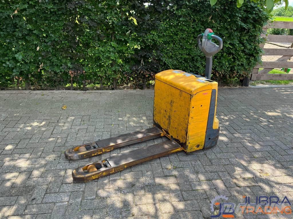 Jungheinrich EJE 118 Ručne vedené vysokozdvižné vozíky