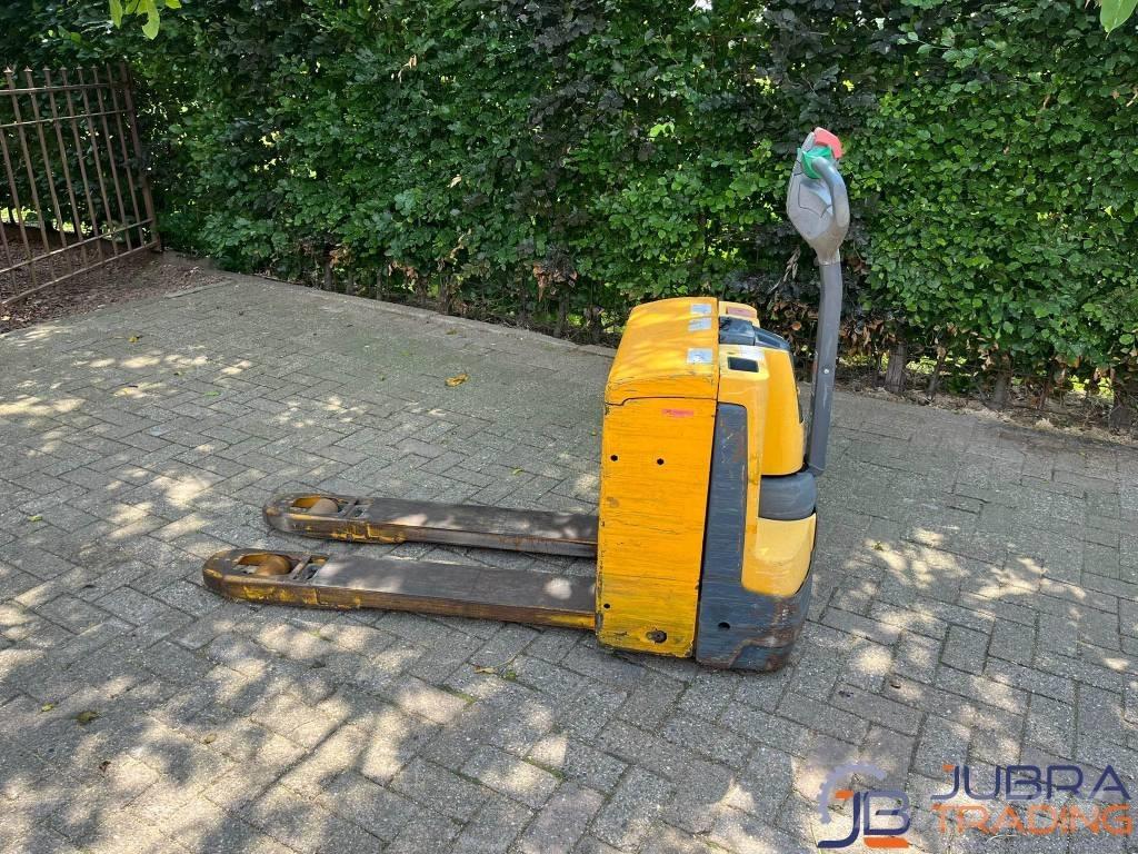 Jungheinrich EJE 118 Ručne vedené vysokozdvižné vozíky