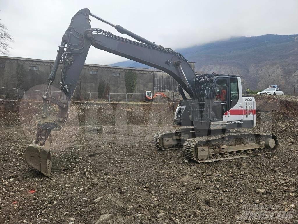 Doosan DX 235 LCR Pásové rýpadlá
