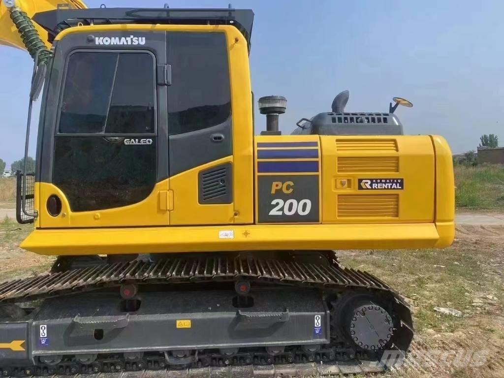 Komatsu PC 200-8 Midi rýpadlá 7 t - 12 t