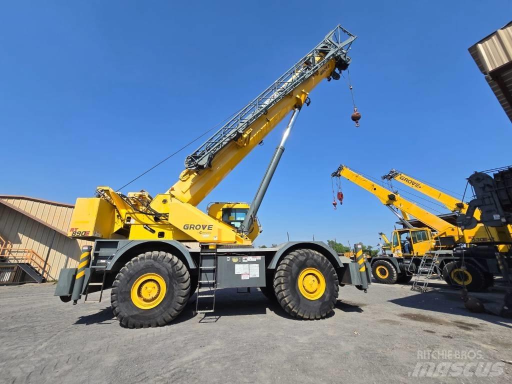 Grove RT 890 E Žeriavy pre ťažký terén