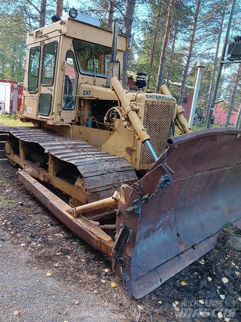 CAT D 5 B LGP Pásové dozéry