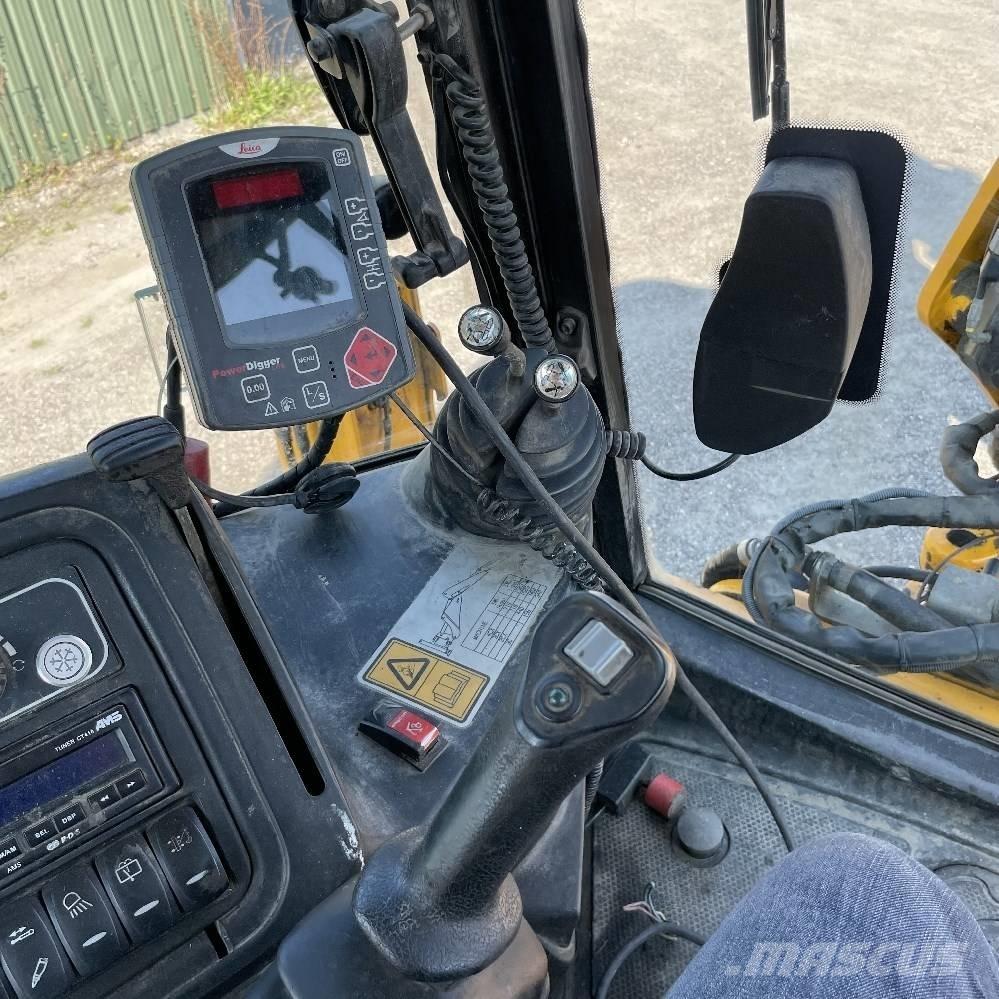 JCB 4 CX Rýpadlo-nakladače