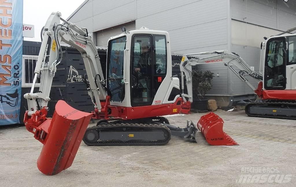 Takeuchi TB225 Mini rýpadlá < 7t