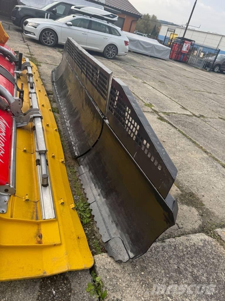 Kässbohrer PB 300 W Rolby