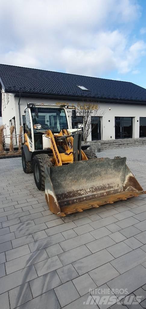Liebherr L504C Kolesové nakladače