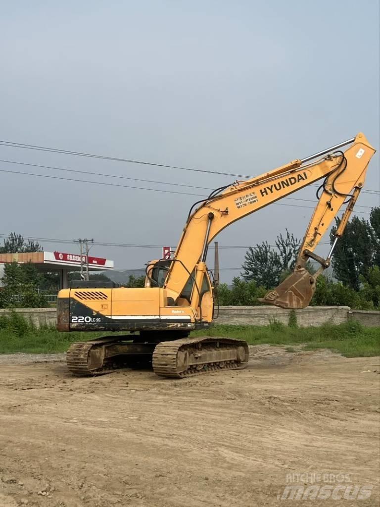 Hyundai R220-9S Pásové rýpadlá