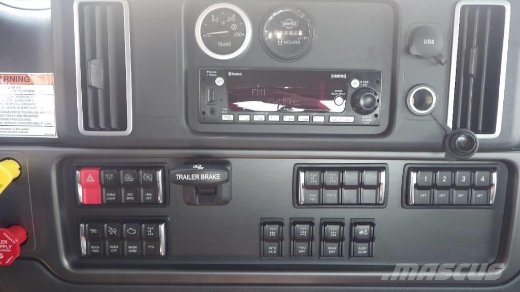 Freightliner 114 SD Nákladné vozidlá bez nadstavby