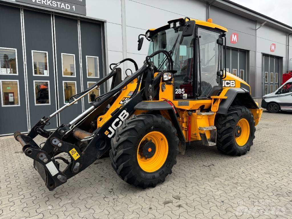 JCB 411 HT Kolesové nakladače