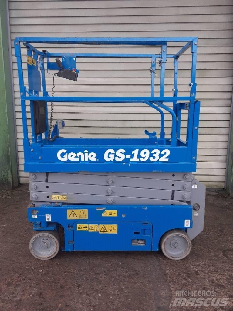 Genie GS 1932 Nožnicové zdvíhacie plošiny