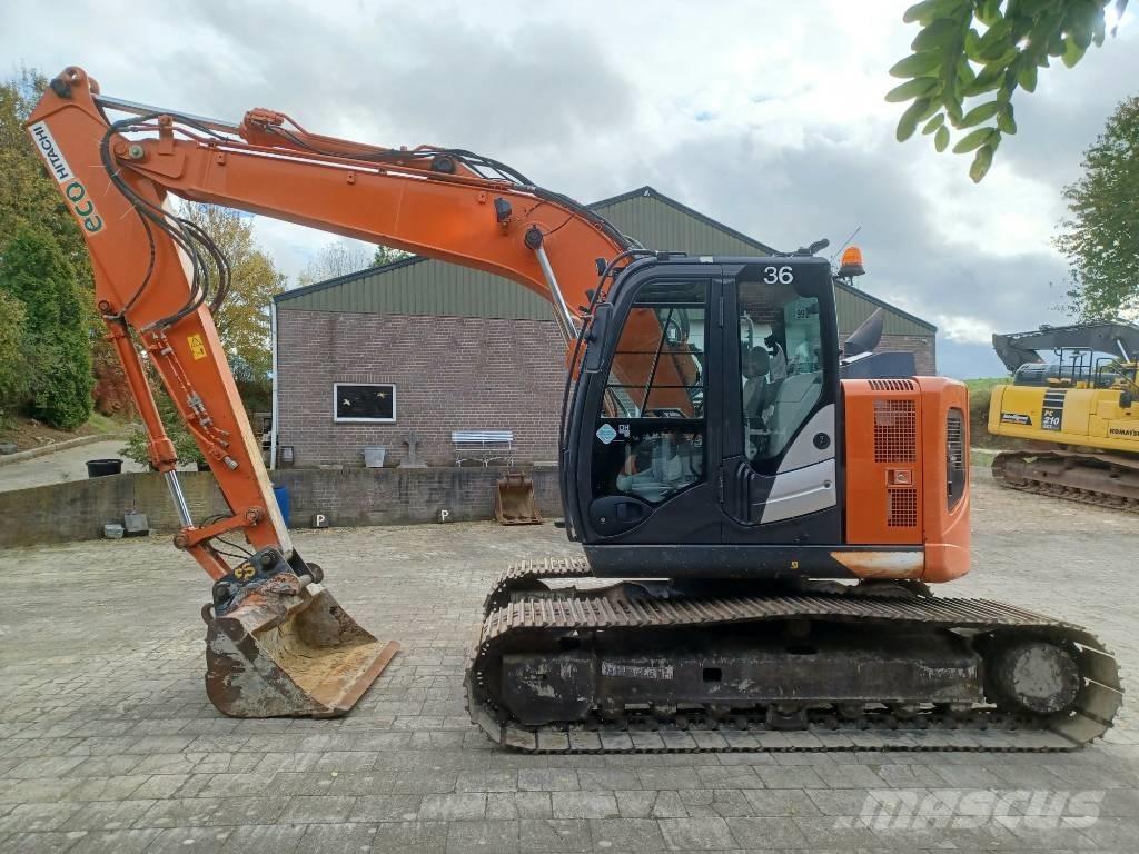 Hitachi ZX 135 US-6 Pásové rýpadlá