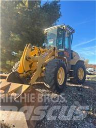 John Deere 324H Kolesové nakladače