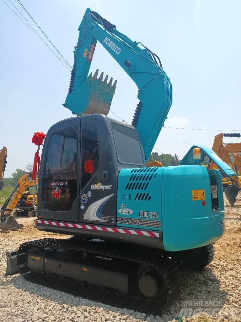 Kobelco SK 75 Mini rýpadlá < 7t