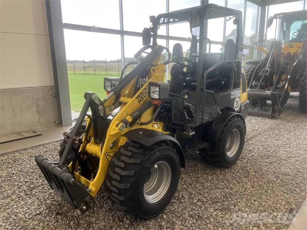 Wacker Neuson WL 25 Kolesové nakladače