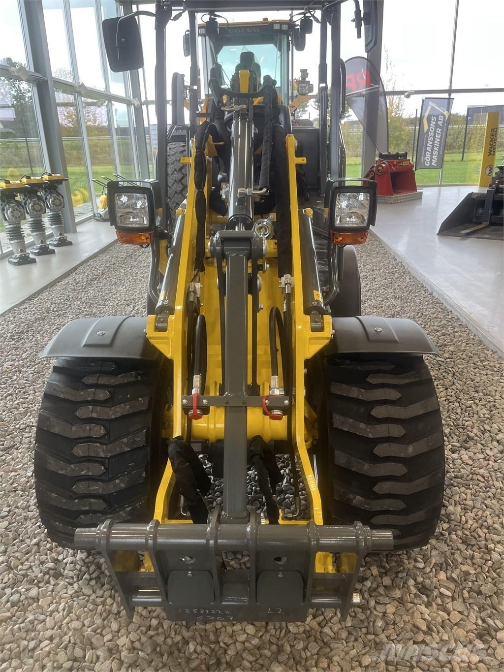 Wacker Neuson WL 25 Kolesové nakladače