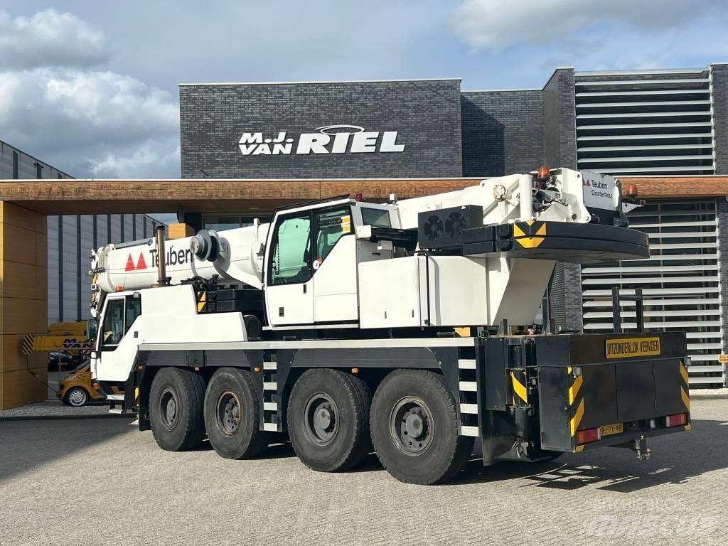 Liebherr LTM1060/2 Univerzálne terénne žeriavy