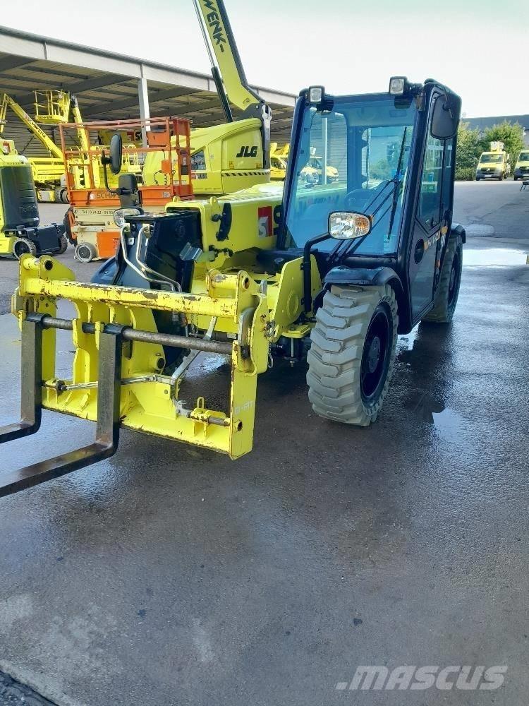 JCB 525-60 Teleskopické manipulátory