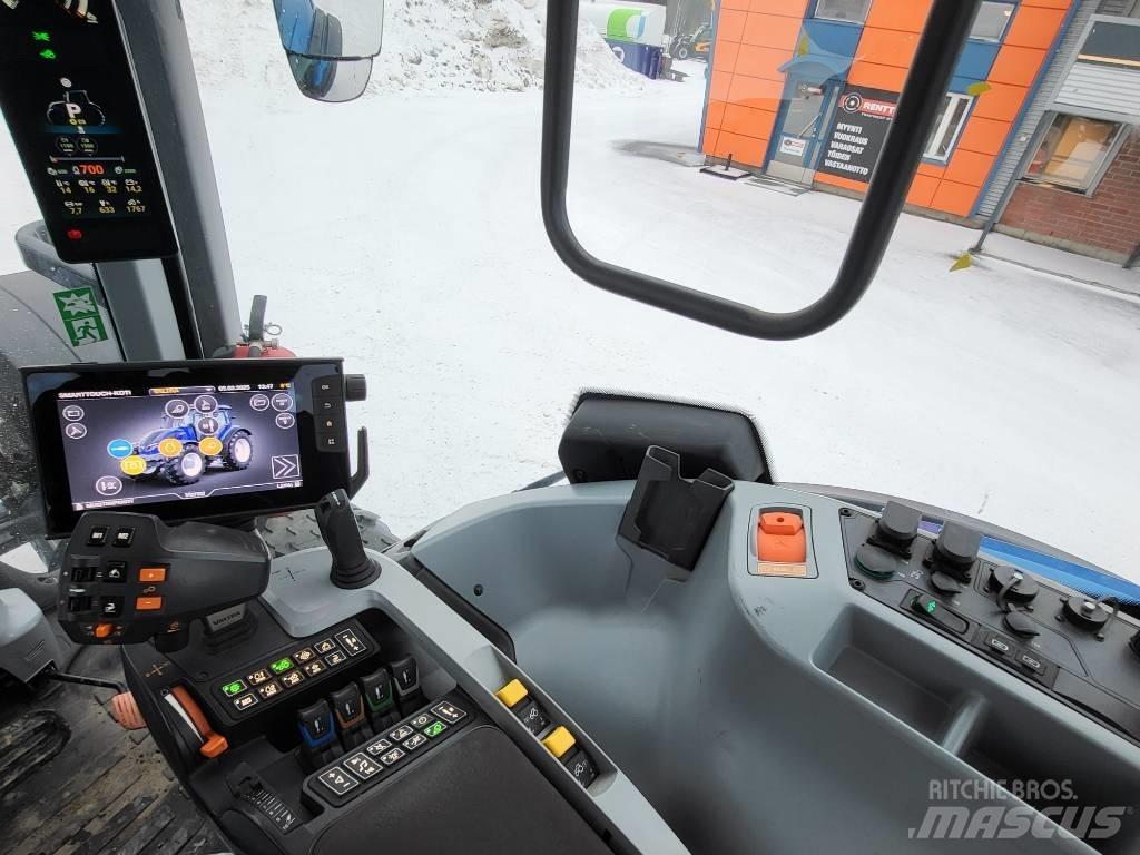 Valtra T 215 Traktory
