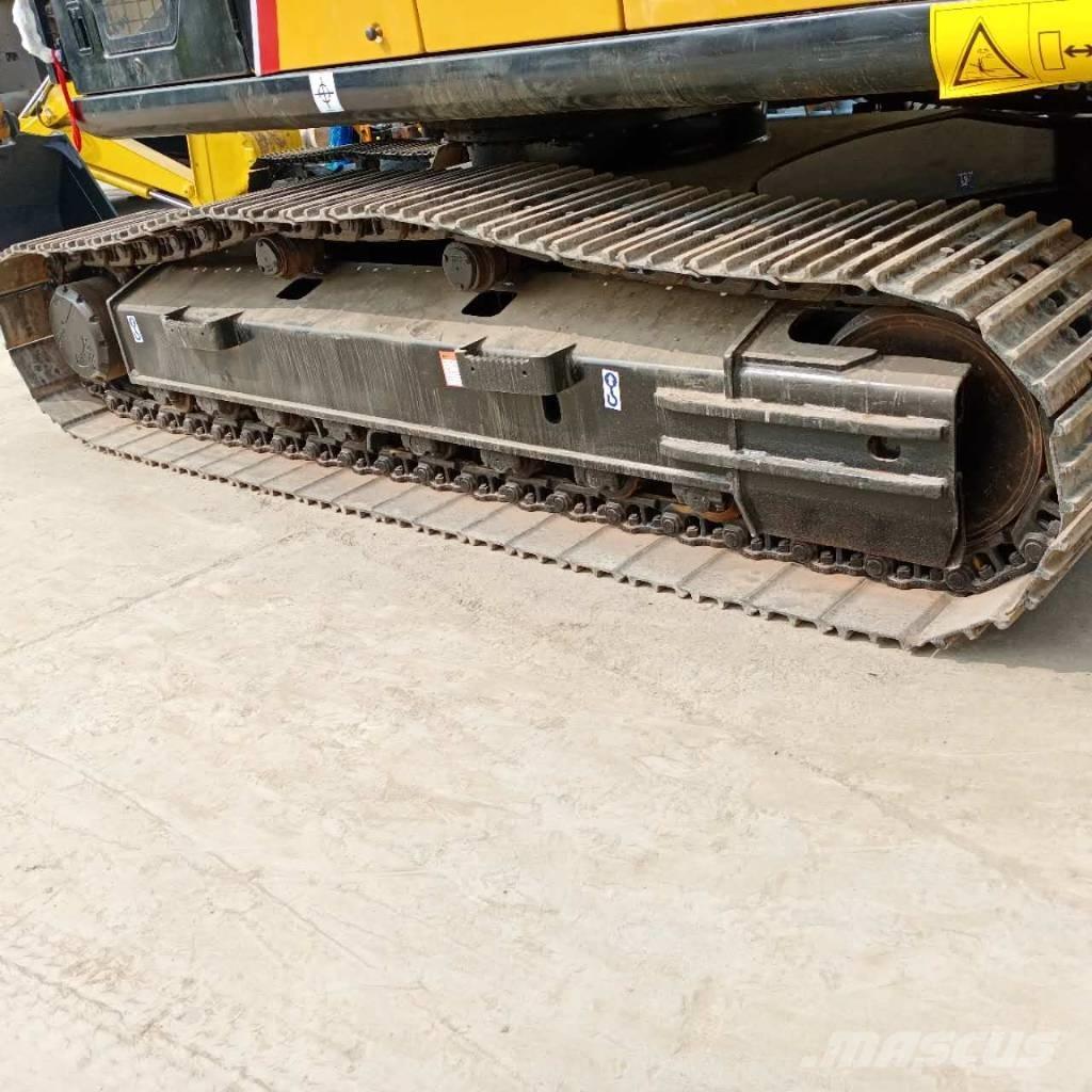 Sany SY 215 C Pásové rýpadlá