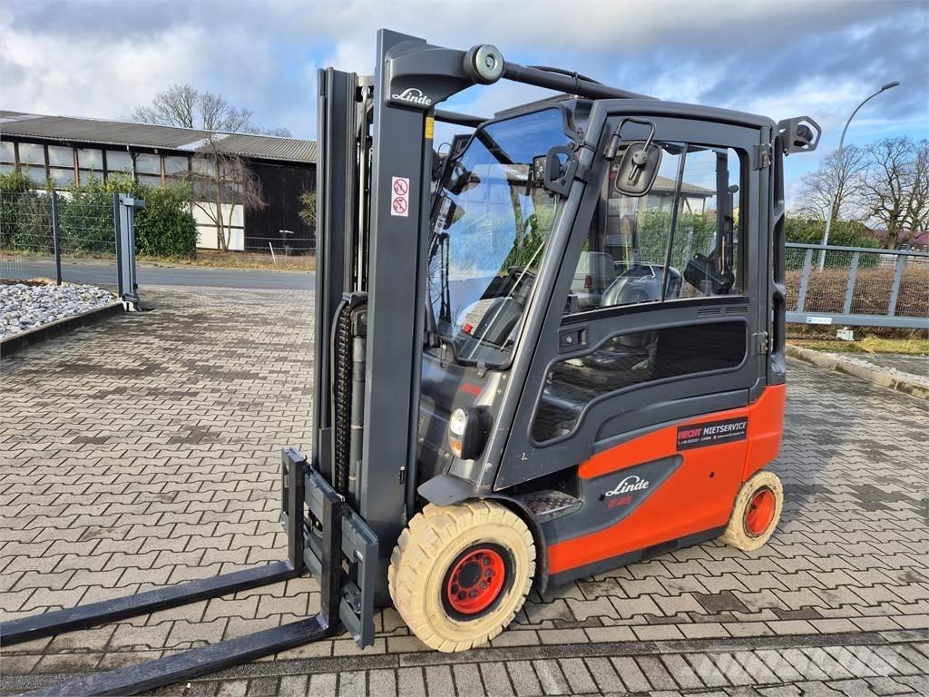 Linde E25L-01- Akumulátorové vozíky