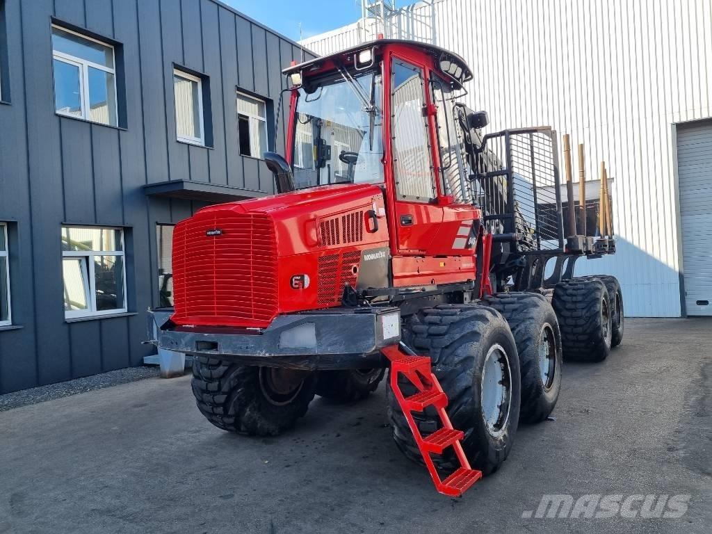 Komatsu 845 Lesné traktory