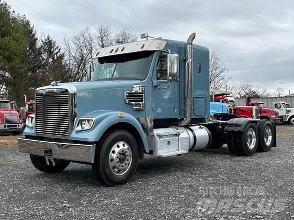 Freightliner 122SD Ťahače