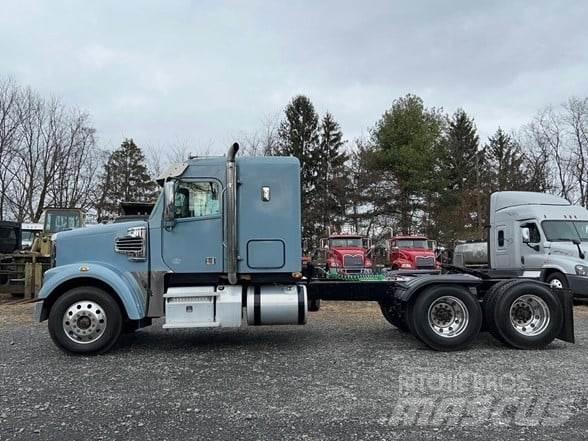 Freightliner 122SD Ťahače