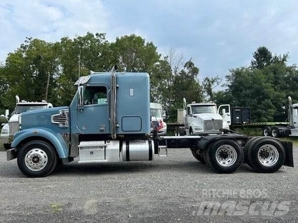 Freightliner 122SD Ťahače