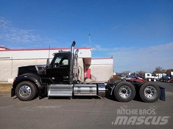 Kenworth W990 Ťahače
