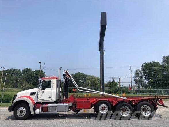 Mack GRANITE GU713 Smetiarske vozidlá