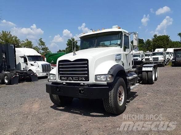 Mack GRANITE GU713 Ťahače