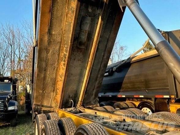 Mack GRANITE GU713 Sklápače