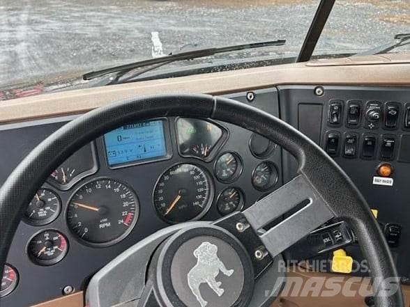 Mack GRANITE GU713 Sklápače