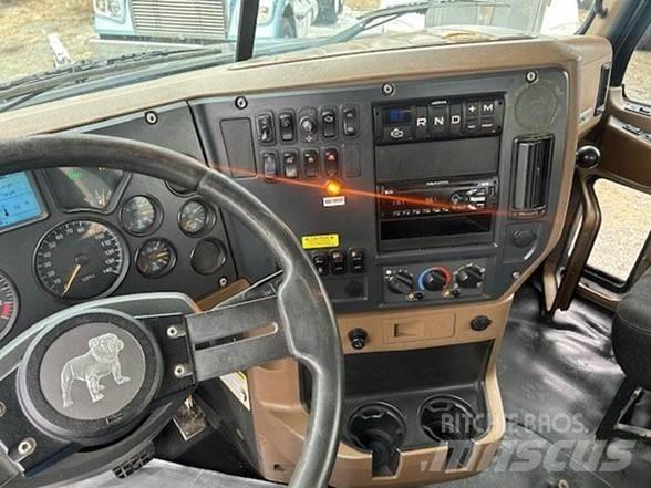 Mack GRANITE GU713 Sklápače