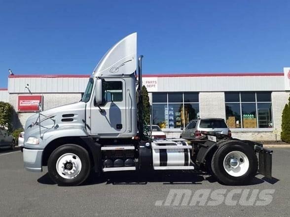Mack PINNACLE CXU612 Ťahače