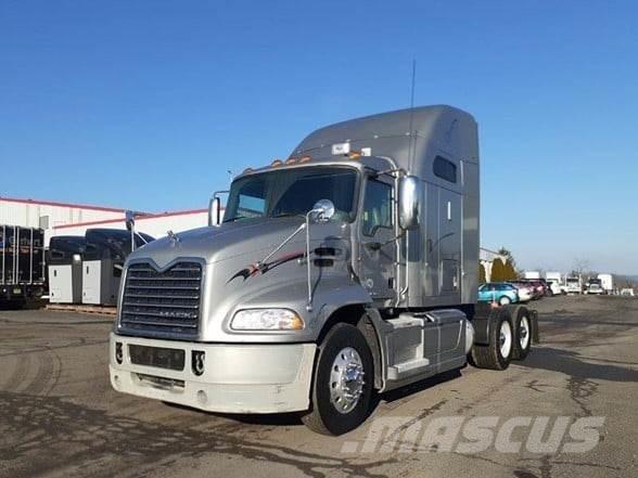 Mack PINNACLE CXU613 Ťahače