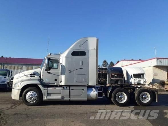 Mack PINNACLE CXU613 Ťahače