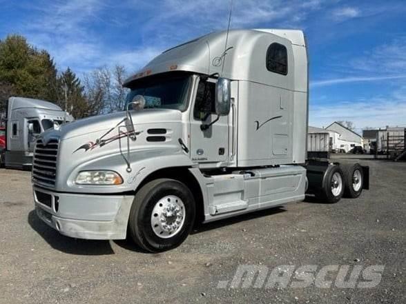 Mack PINNACLE CXU613 Ťahače
