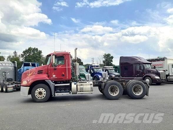 Mack PINNACLE CXU613 Ťahače