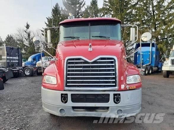Mack PINNACLE CXU613 Ťahače