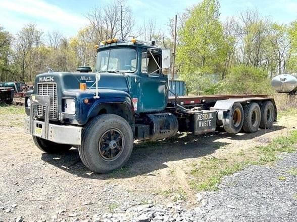Mack RD686SX Smetiarske vozidlá