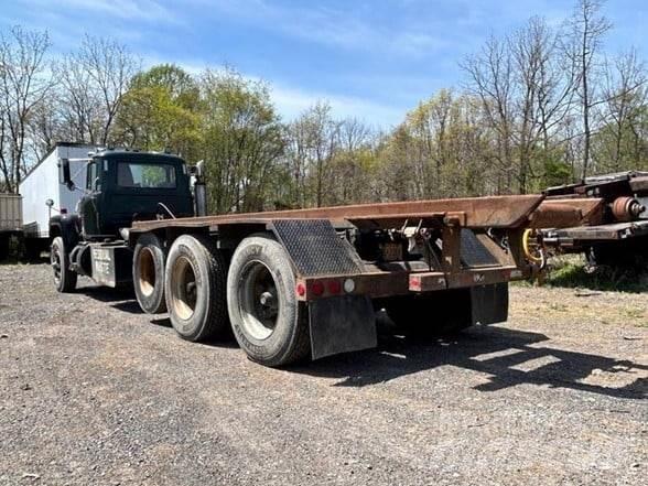 Mack RD686SX Smetiarske vozidlá