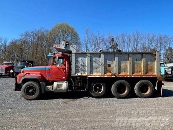 Mack RD688S Sklápače