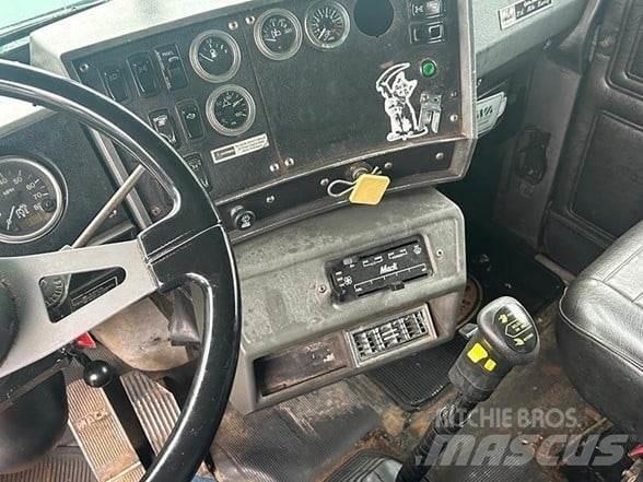 Mack RD688SX Sklápače