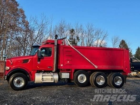 Peterbilt 567 Sklápače