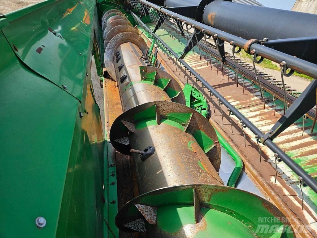 John Deere S770 Kombinované zberacie stroje