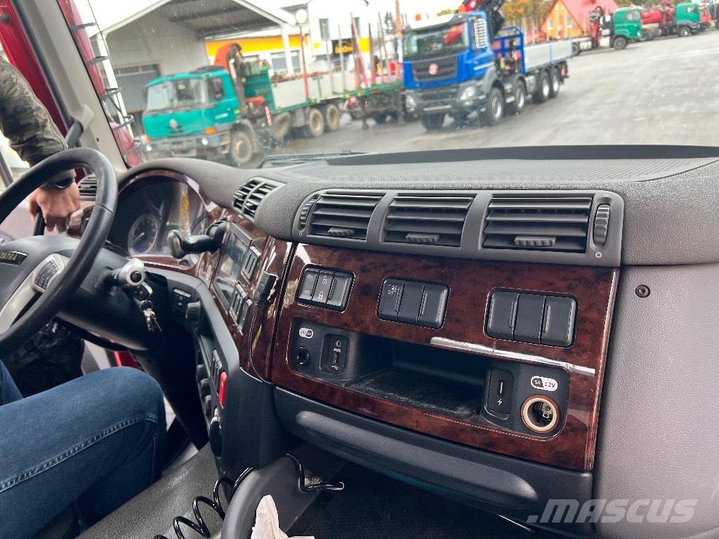 Tatra T158 Plošinové nákladné automobily/nákladné automobily so sklápacími bočnicami