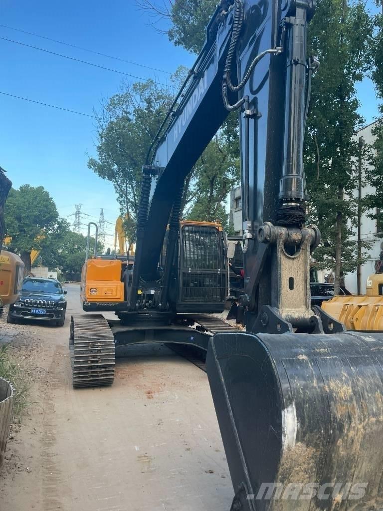 Hyundai 220HX Pásové rýpadlá