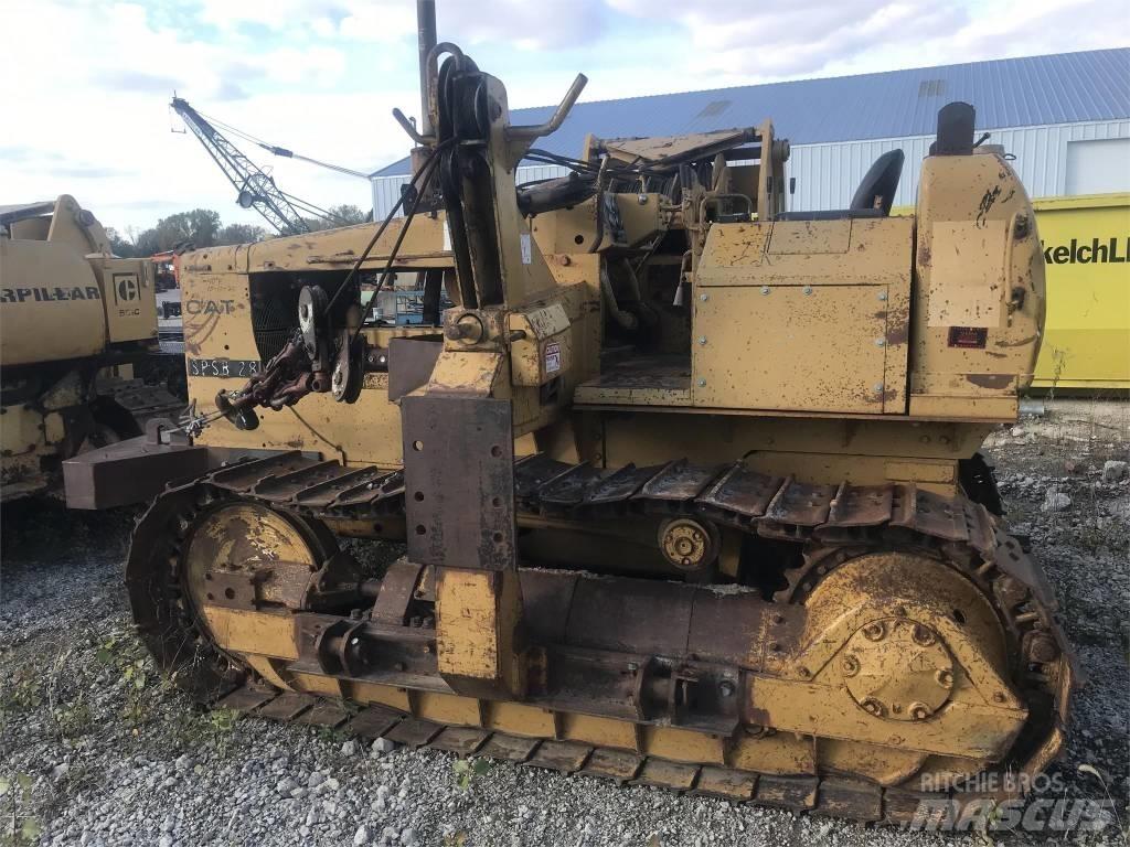 CAT 561 D Ukladače potrubia